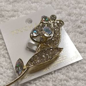 Touch CO Rhinestones Flower Pendant